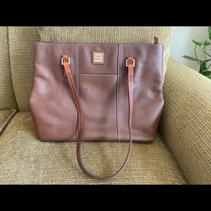 Pebble grain Dooney & Bourke tote